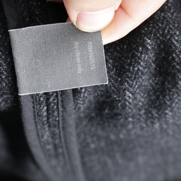 John Varvatos overcoat Men's 42 Double Breasted Wool Blend Herringbone coat peak - Picture 13 of 16